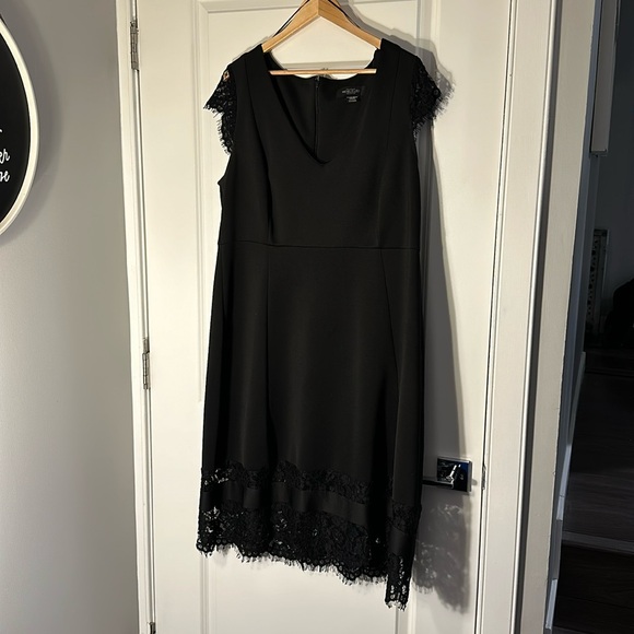 Black Dress with Lace Details - Picture 1 of 5